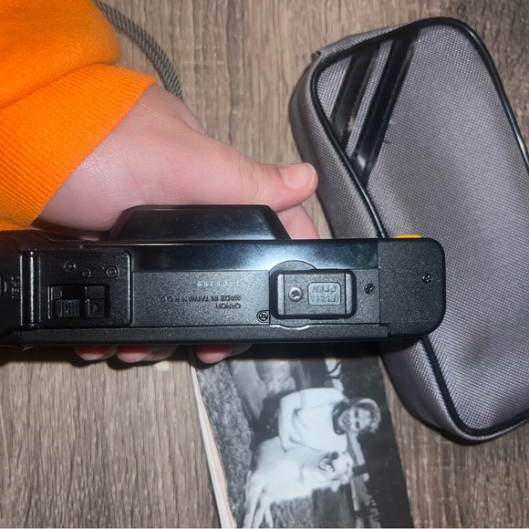 Vintage 80s Canon Snappy 20 35mm point and shoot camera film photography - Picture 7 of 15